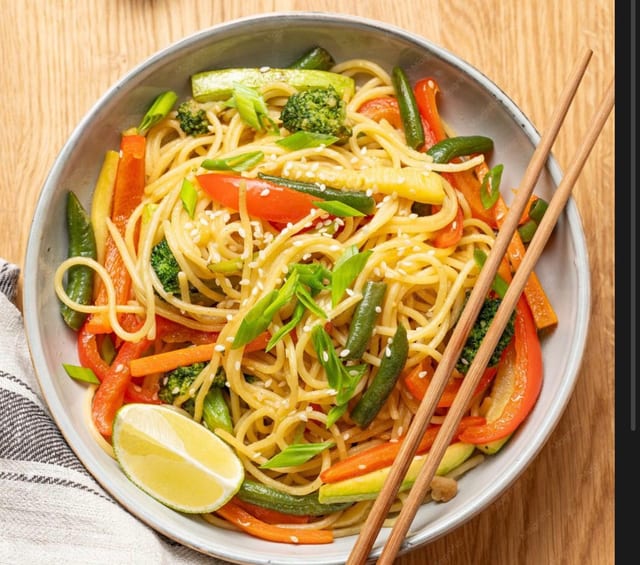 Vegetable Noodles (chow Mein).
